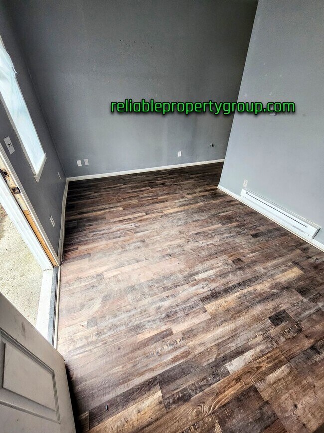 Photo - 1926 W 11th St Unit Apt A