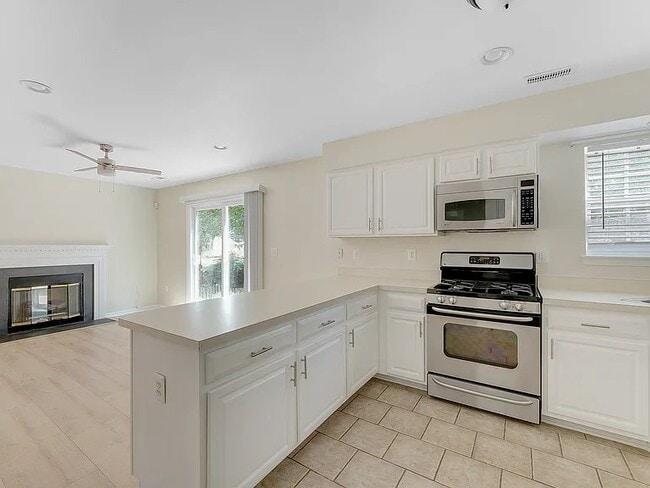 Photo - 6119 Oaklawn Ln