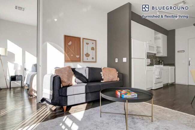 445 Artisan Way Unidad SI FL3-ID532