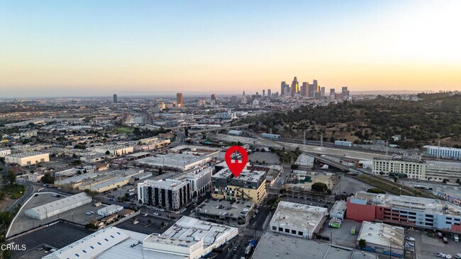 Building Photo - 200 N San Fernando Rd Unit 519