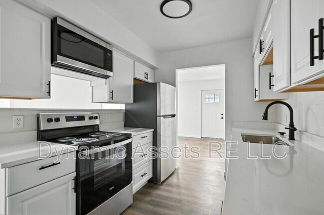 Photo - 509 E Jefferson St Unit A