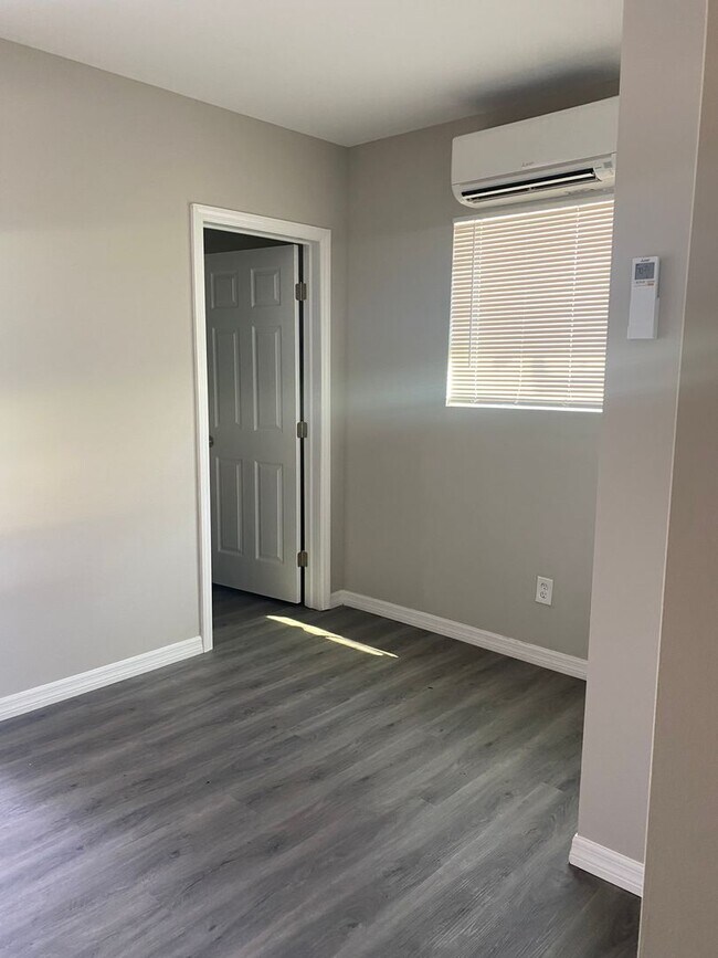 Photo - 5557 Arlington Rd Unit 5561