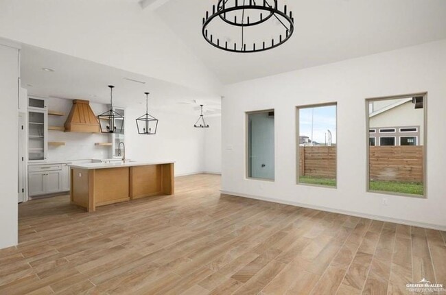 Photo - 13 Eagle Landing Dr