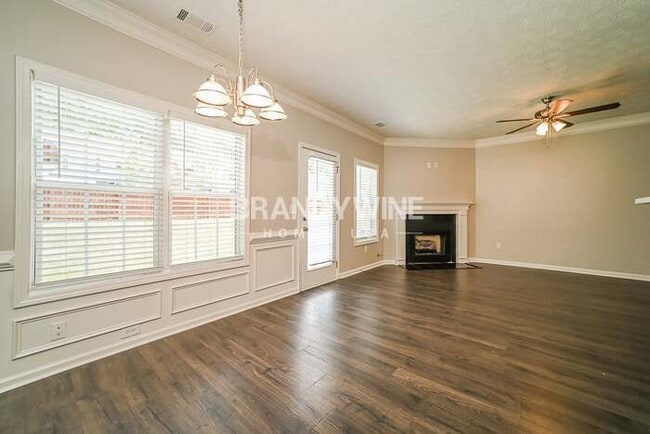 Photo - 3811 Roses Trail