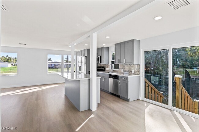 Photo - 11217 Stringfellow Rd