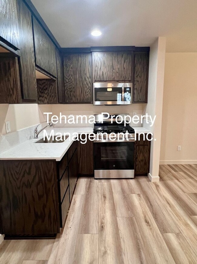 Photo - 304 Jefferson St Unit B