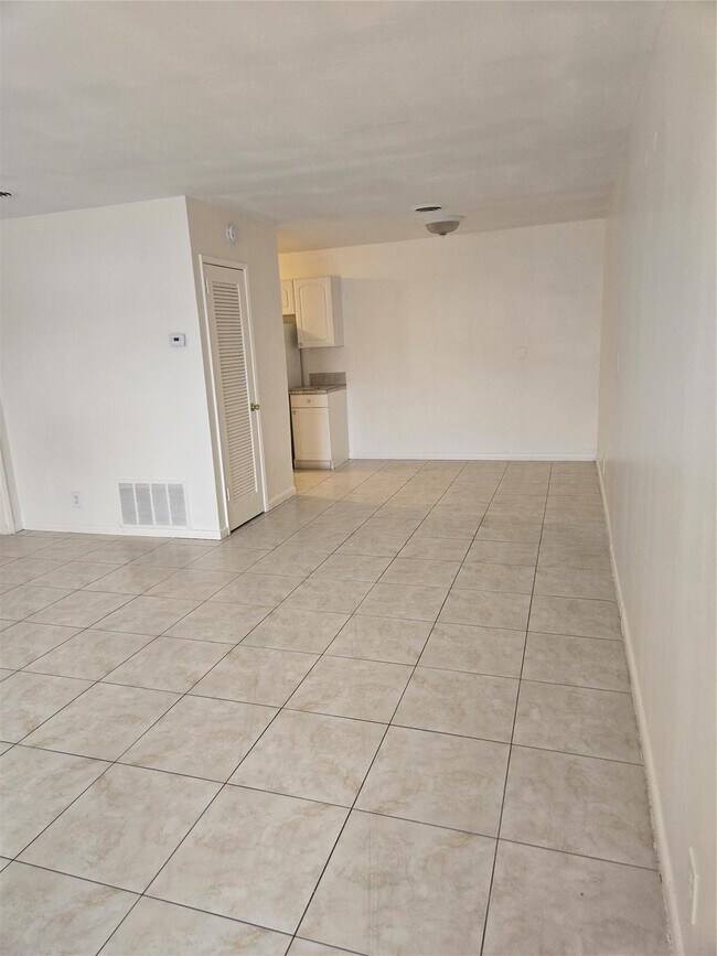 Photo - 1300 NW 61st Ave Unit 101