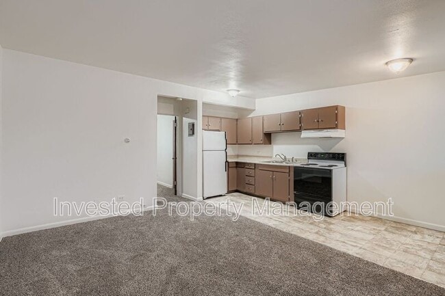 Photo - 257 E Powers Ave Unit 7