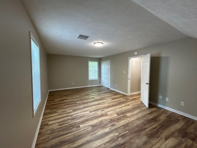 Photo - 258 Pleasant Plains Rd