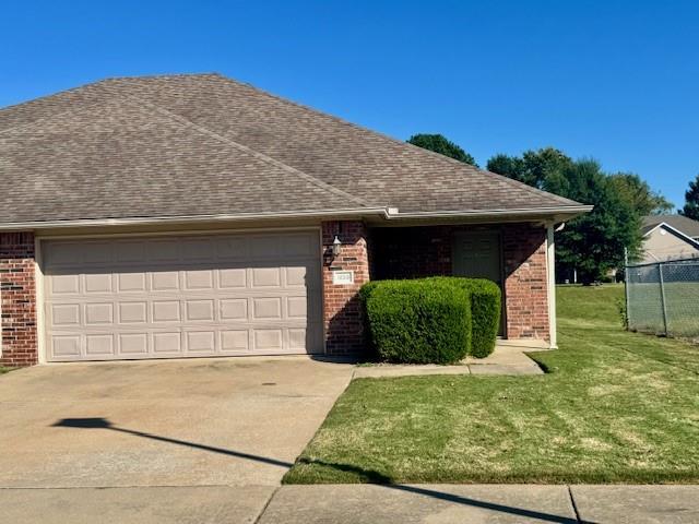 Photo - 1605 Evening Shade Dr