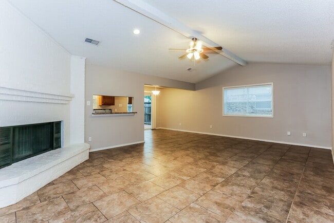 Photo - 230 Lemon Dr