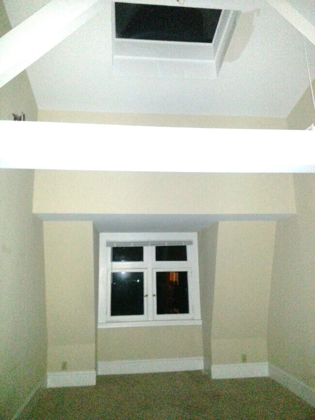 Photo - The Hannaford - 5 Minutes to Downtown Cincy