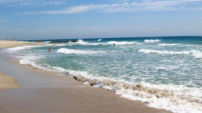 Photo - 1537 E Hillsboro Blvd Unit 438