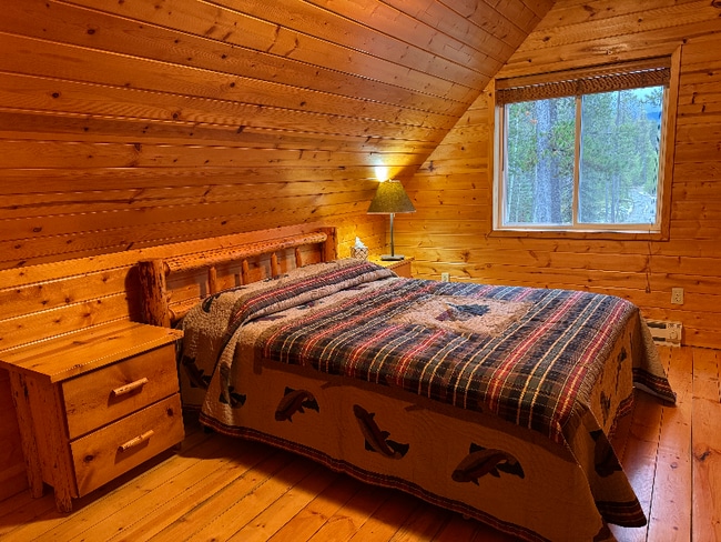 4769 Smokey Bear Ln