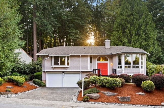 Building Photo - Air Conditioned Urban Retreat in Whispering Pines
