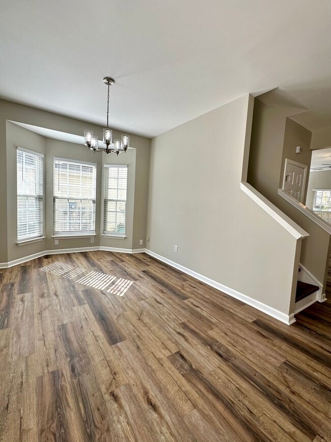 Photo - Completely renovated home located in Five ...