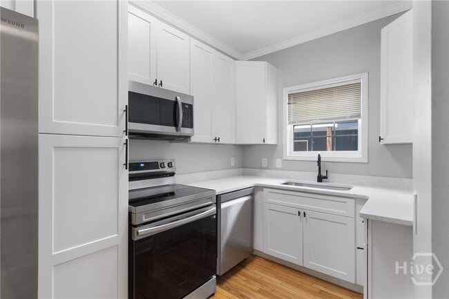 Photo - 472 First Street