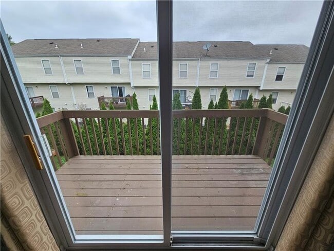 Photo - 518 Ten Point Ln