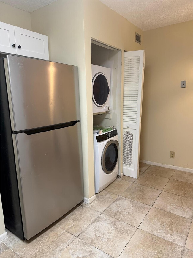 Photo - 7410 Woodmont Terrace Unit 207