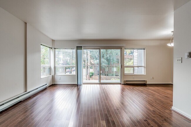 Photo - Lakeview Place