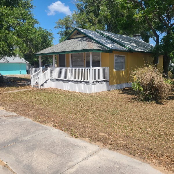 Photo - 123 E Main St