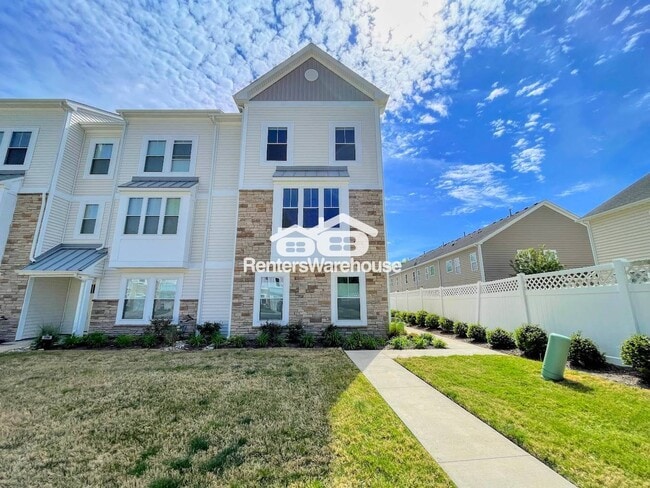 Building Photo - 1005 Opal St