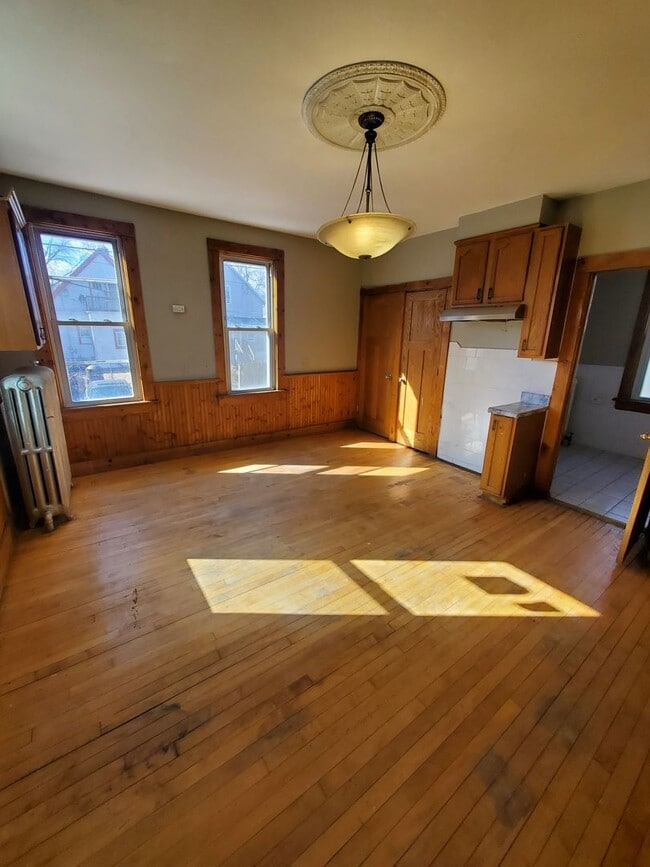 Building Photo - 1313-1315 S 17th St Unit 1315A (Rear Cottage)