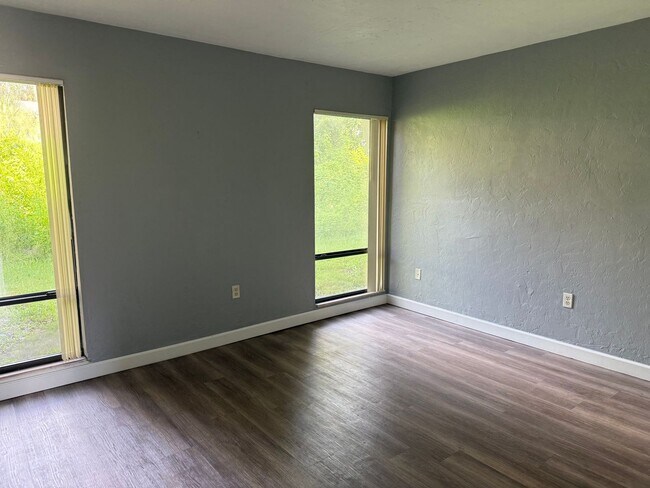 I-067 2811 S.W. Archer Rd.