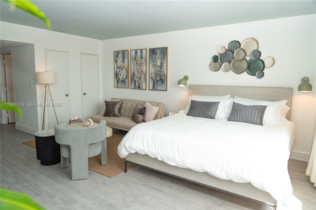 1100 West Ave Unit 415