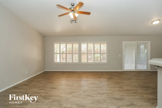 Photo - 7116 Feather Pine St House