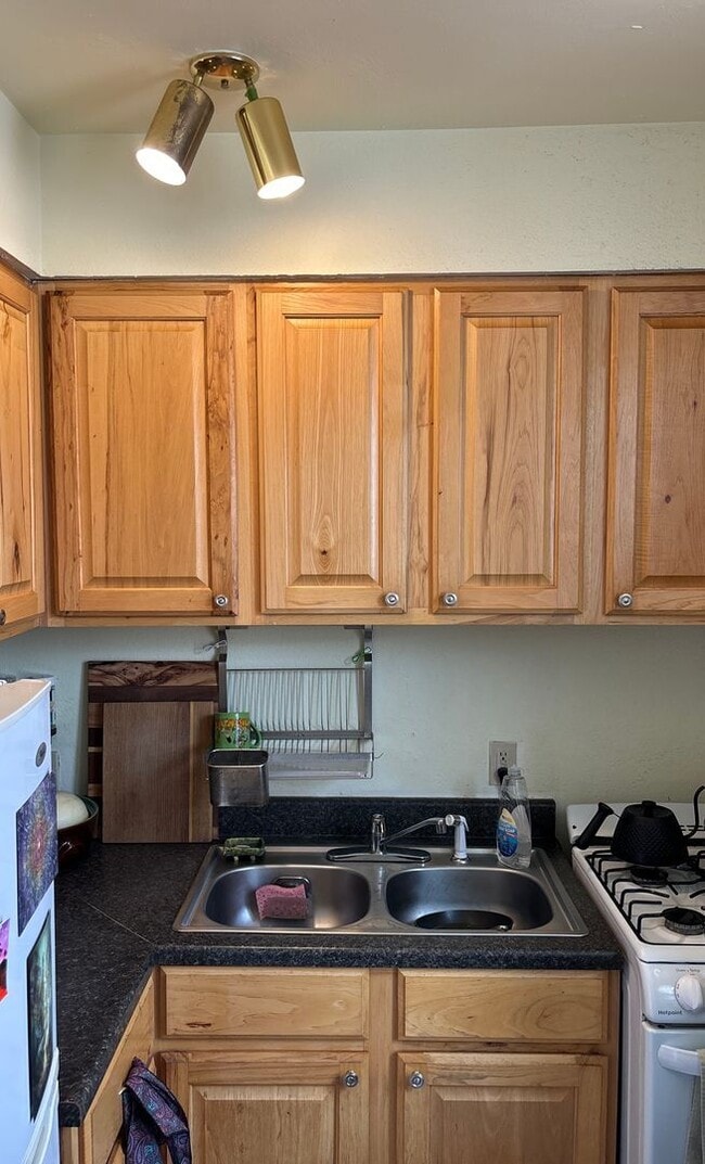 Photo - 1915 Pine St