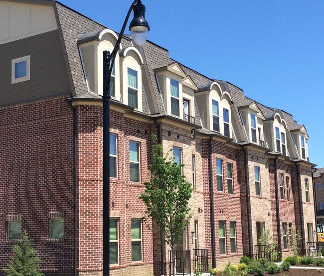Photo - River's Edge Apartments