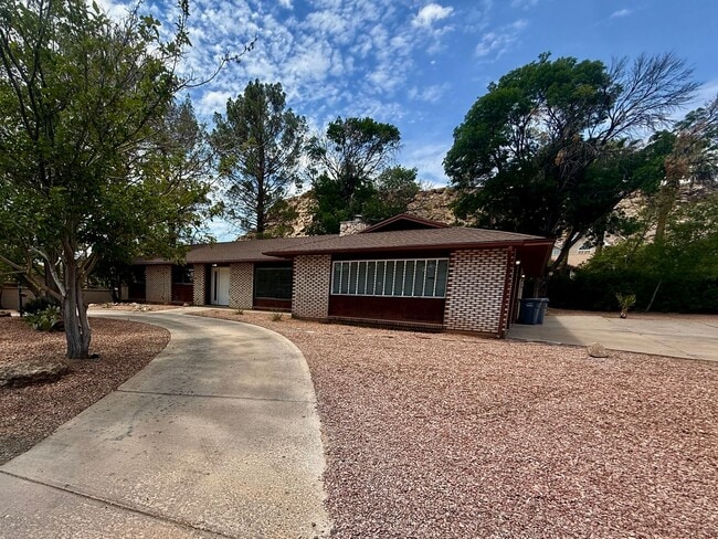 Photo - 2980 S Bloomington Dr W