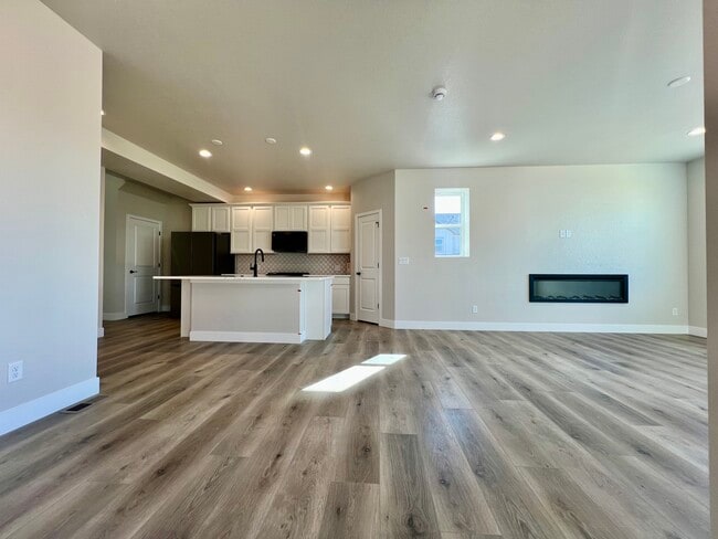 Photo - 4705 Whistler Dr