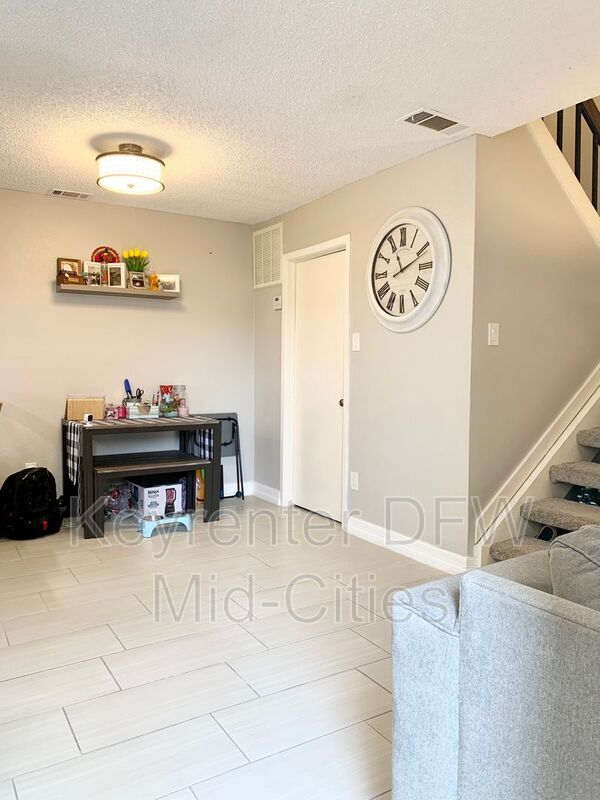 Photo - 2623 Piedras Dr