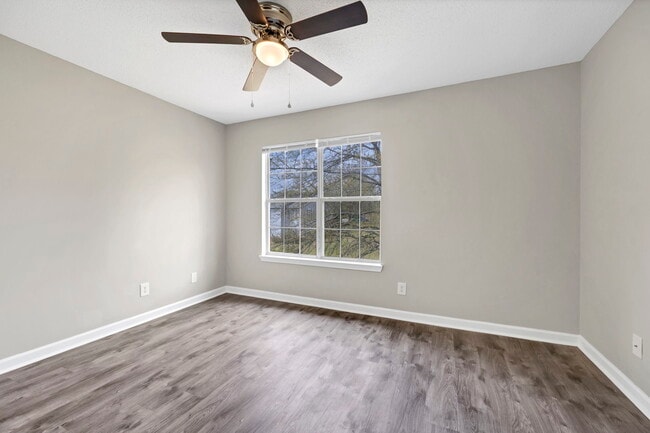 Elm Creek Apartments