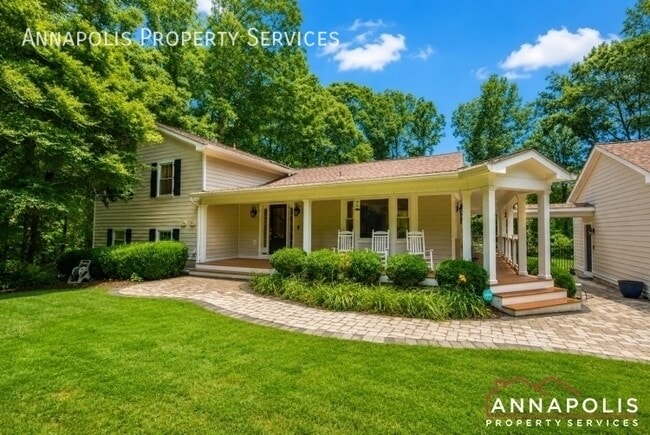 Photo - 2606 Lecompte Ln