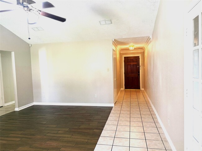 Photo - 4531 Burkegate Dr
