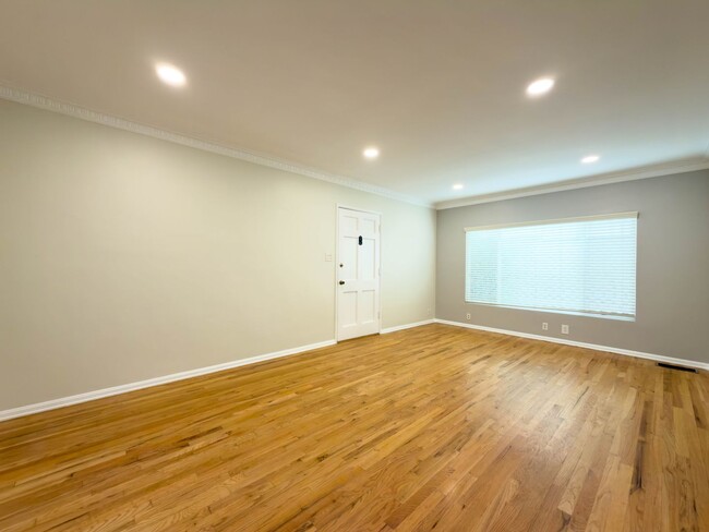 Photo - 10428 Riverside Dr Unidad 10428