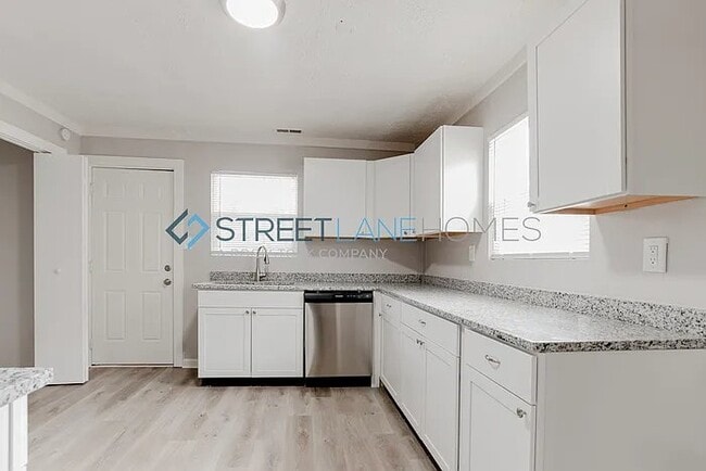 Photo - 3235 N Euclid Ave