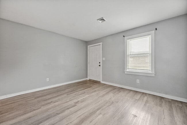 Photo - 1421 Edgecombe Meadows Dr