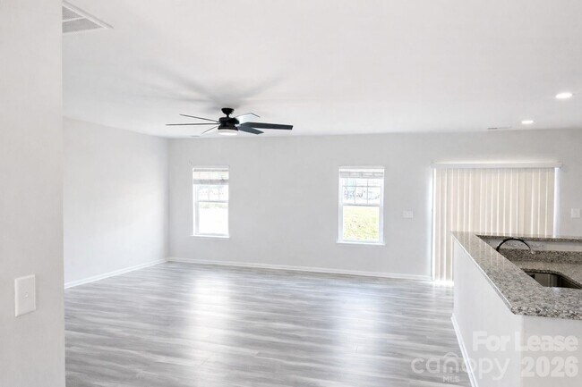 Photo - 6328 Revolutionary Trail