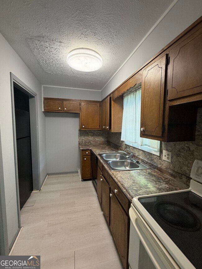 Photo - 1045 Laurel Ct