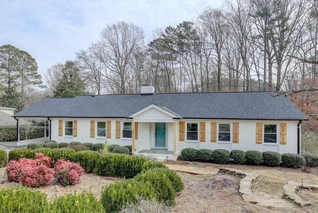 Building Photo - 4 Bed | 2 Bath House in Raleigh