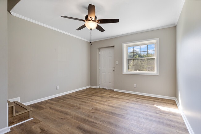 White Oak Apartments