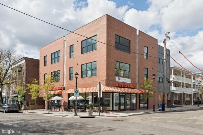 Photo - 100 Forrest Ave Unidad 204