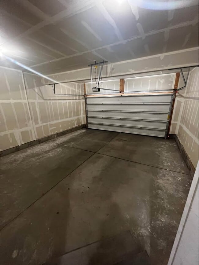 Photo - 10656 N 36th E