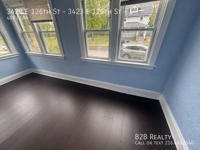 Photo - 3423 E 126th St Unidad 1