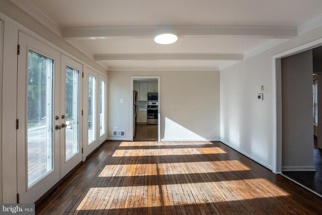 Photo - 8209 Mockingbird Dr