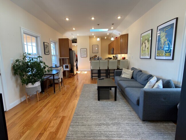 Photo - 14 Flint St Unit 2